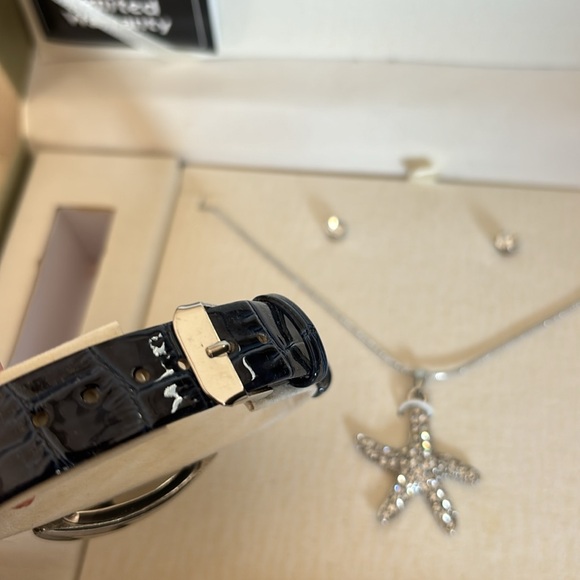 Nib watch, necklace & earrings set - Picture 6 of 8
